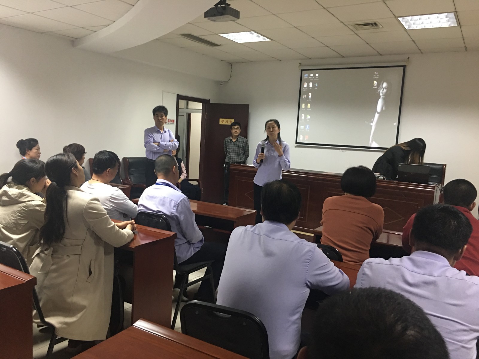 84506844.jpg 84506844.jpg